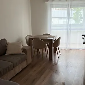 Superbe 2 Pièces à 50 M De La Promenade Des Appartement