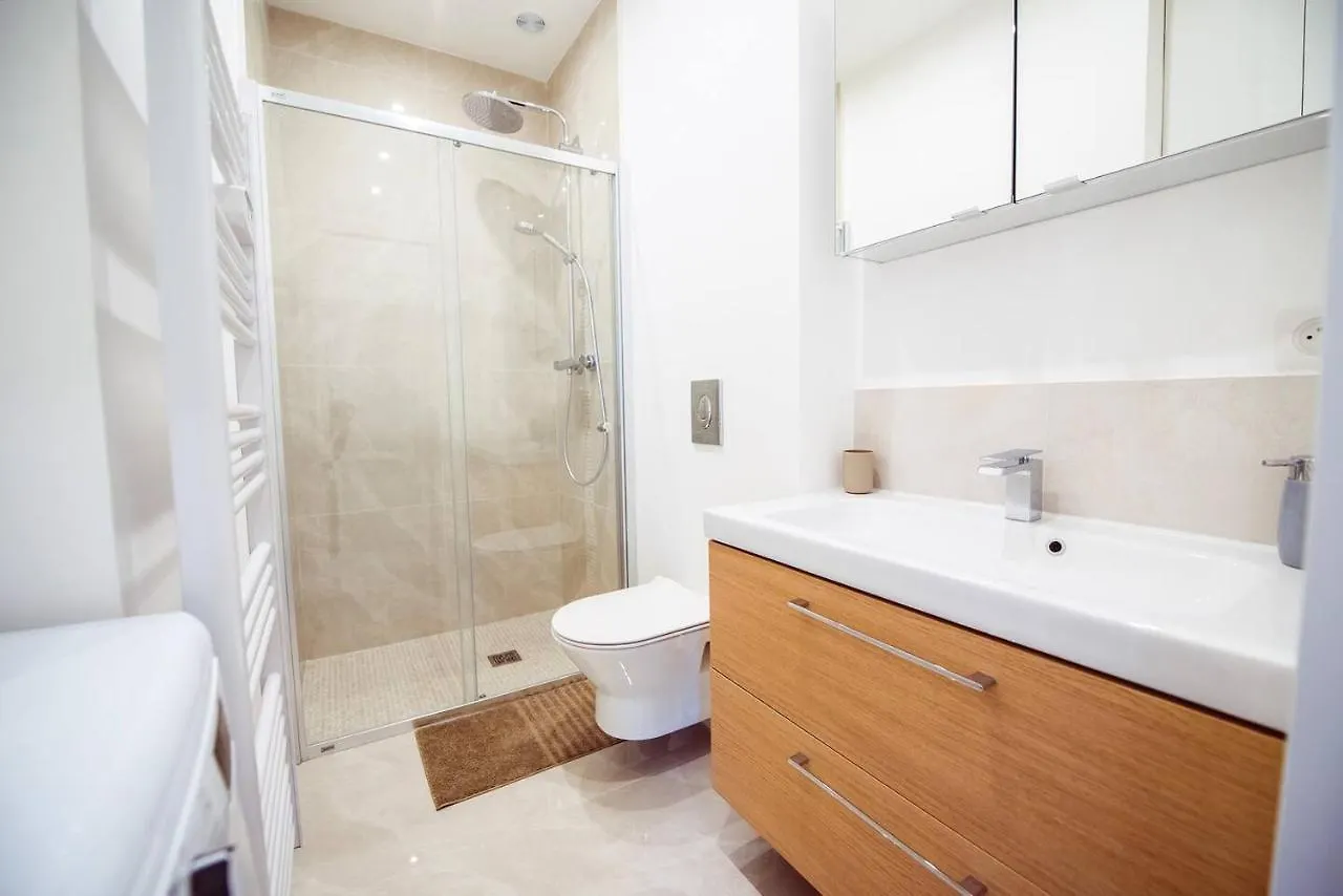 Новая 3-Комнатная Квартира На 2Й Линии От Моря. Nice Apartment